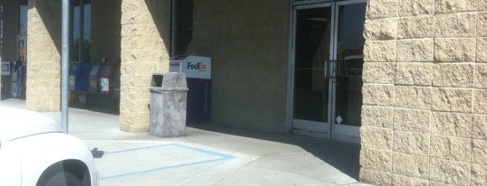 US Post Office is one of Tempat yang Disukai Lori.