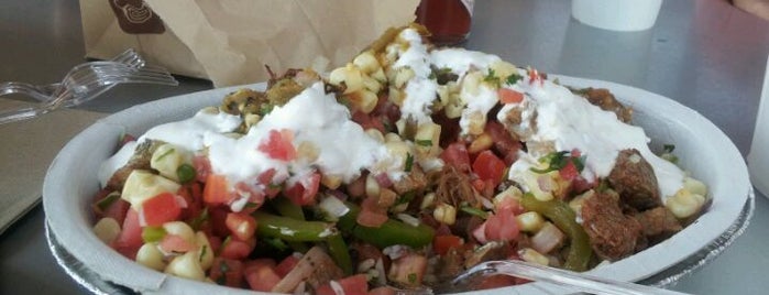 Chipotle Mexican Grill is one of Posti che sono piaciuti a Devin.