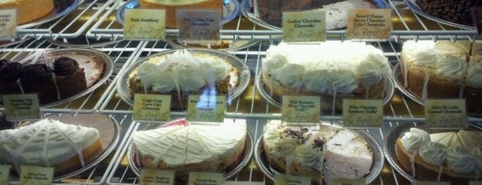The Cheesecake Factory is one of Changarlious List.