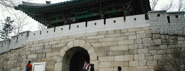 대동문 is one of Bukhansanseong Hike.
