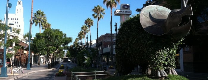 Third Street Promenade is one of Guide to Los Angeles's best spots.