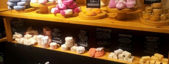 Lush is one of Favourite Places~.