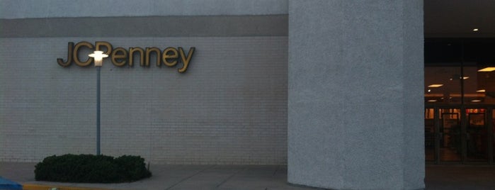 JCPenney is one of Orte, die Tomas gefallen.