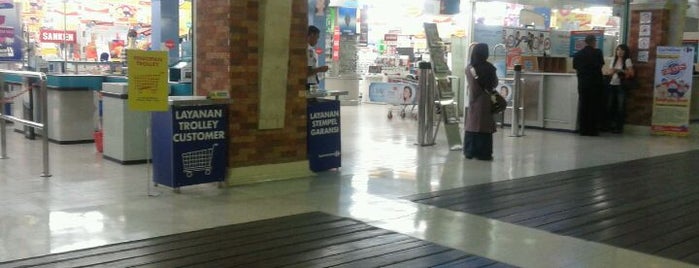 Carrefour is one of Mall & Departement Stores @Bandung.