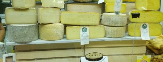 Wasik's Cheese Shop is one of Lugares guardados de P..