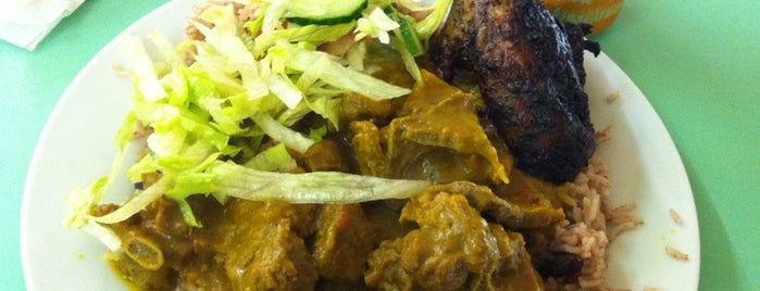 Caribbean Cafe is one of london streed food.