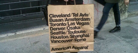 American Apparel is one of Milano cool spots.