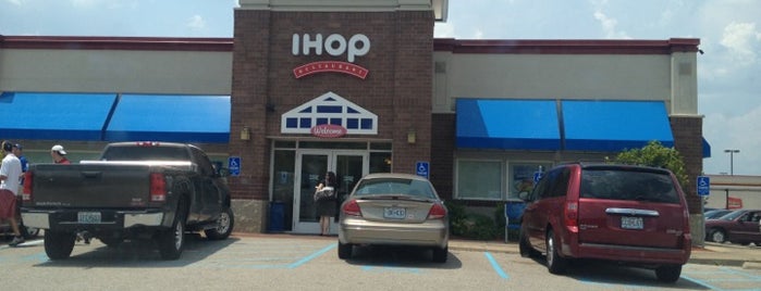 IHOP is one of Paulさんのお気に入りスポット.
