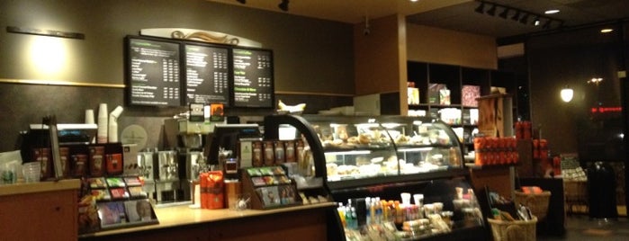 Starbucks is one of Tempat yang Disukai Lydia.