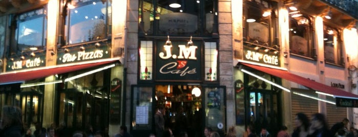 JM's Café is one of Tempat yang Disukai Mickaël.
