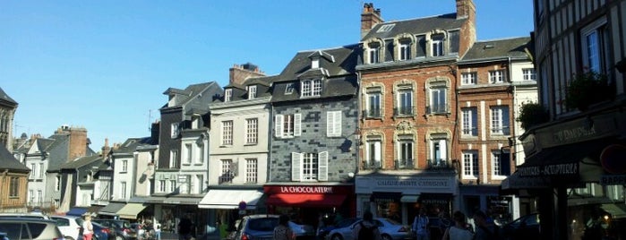 Place Sainte-Catherine is one of Normandie & Seine.