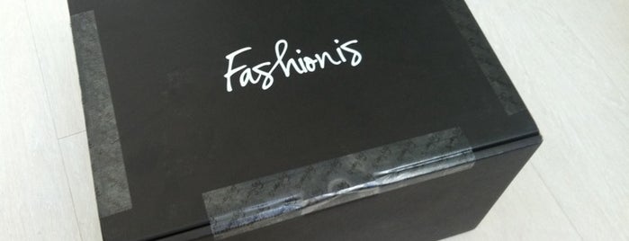 Fashionis.com Milano is one of dove mi pikacerebbe andare.