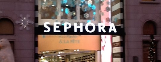 Sephora is one of Lesleykat in Paris.