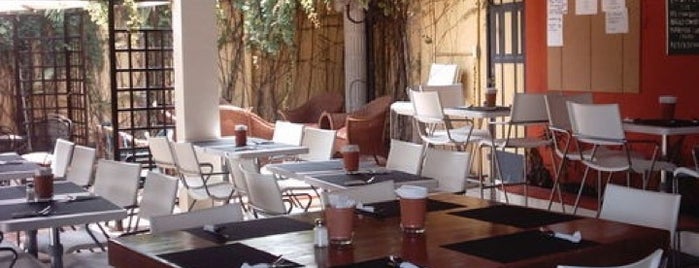 “El Atajo” restaurante is one of Gespeicherte Orte von Carlos.