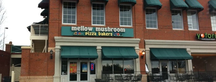Mellow Mushroom is one of Lugares guardados de Aubrey Ramon.