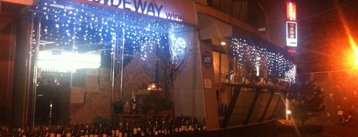 Sideway is one of Places to Check Out.