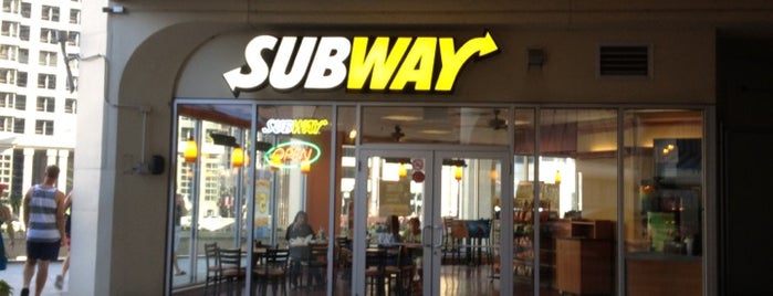 Subway is one of Orte, die Bill gefallen.