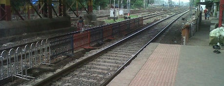 Dadar Railway Station is one of Train Stations Visited.