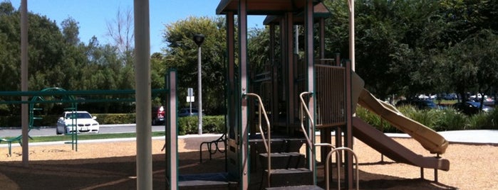 Aliso Viejo Community Park is one of สถานที่ที่ C ถูกใจ.