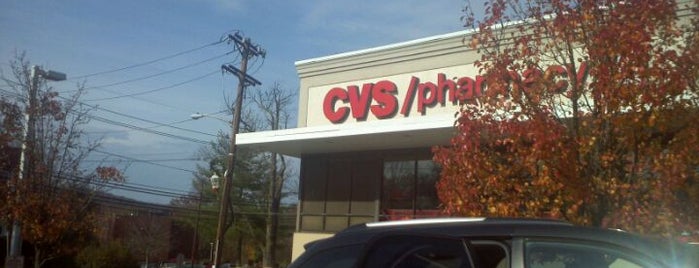 CVS pharmacy is one of Lugares favoritos de Lenny.