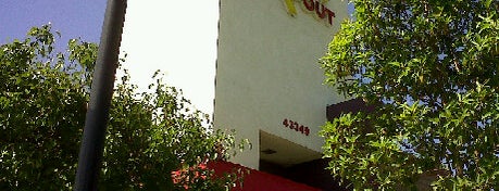 In-N-Out Burger is one of Bay Area Bucket List.