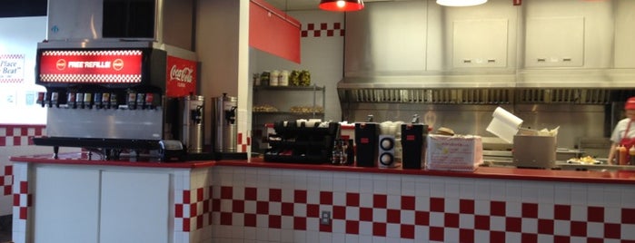 Five Guys is one of Sascz (Lothie)’s Liked Places.