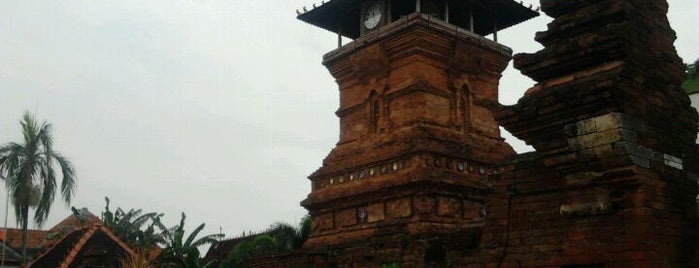 Masjid Menara Kudus (Masjid Agung Kudus) is one of Religious Tourism in Indonesia.