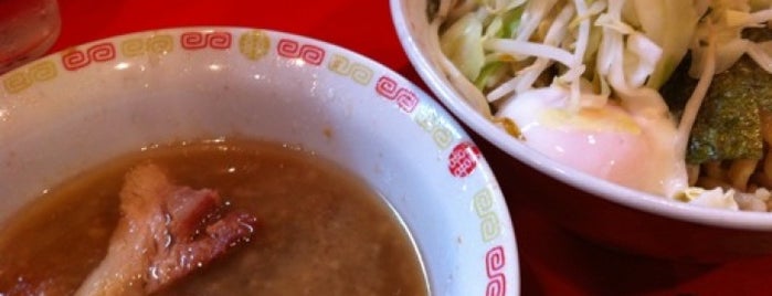 ラーメン二郎 府中店 is one of ラーメン二郎スポットリスト.