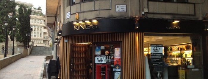 King's CoffeeBar is one of Comer de lujo.