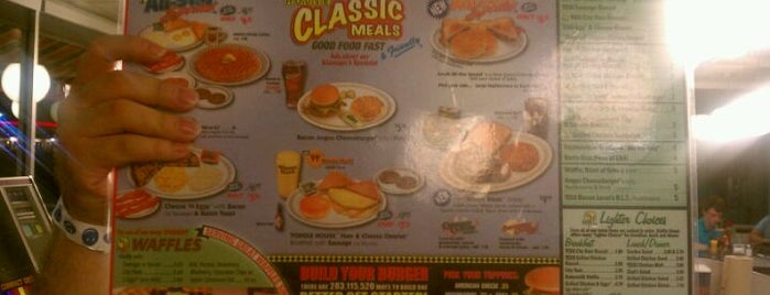 Waffle House is one of Tempat yang Disukai Ya'akov.