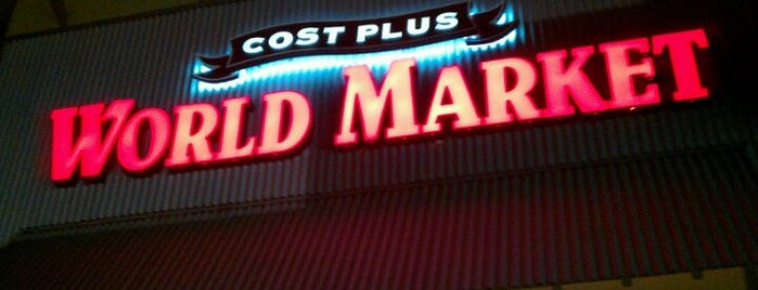 Cost Plus World Market is one of Andrew'in Kaydettiği Mekanlar.