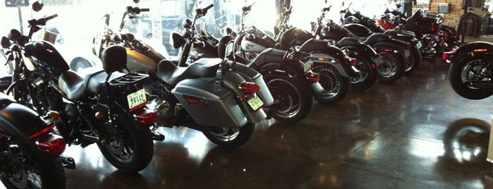 Harley-Davidson Motorcycles is one of Orte, die Karla gefallen.