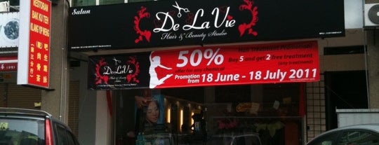 De La Vie Hair & Beauty Salon is one of New People.