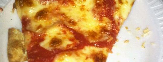 Nunzio's Pizzeria & Restaurant is one of Pizza-To-Do List.