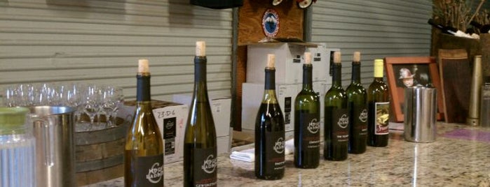 Hook & Ladder Winery is one of Lugares favoritos de Jordan.