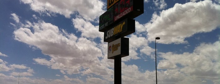 Love's Travel Stop is one of Roadtrip.
