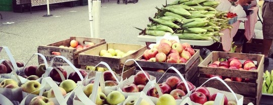 Athens Farmers Market is one of Posti salvati di Kemi.