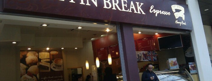 Muffin Break is one of สถานที่ที่ creattivina ถูกใจ.