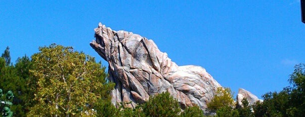 Disney California Adventure Park is one of Virtual Trips.