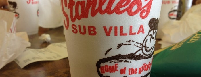 Stanlieo's Sub Villa is one of The1JMACさんのお気に入りスポット.