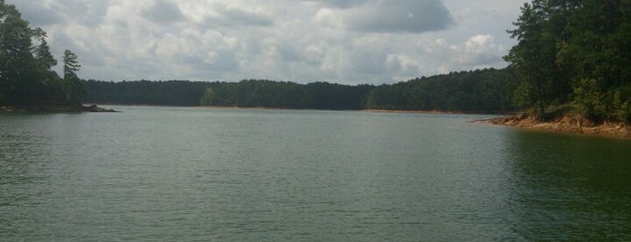 Lake Allatoona is one of Family Fun Attractions in Georgia.