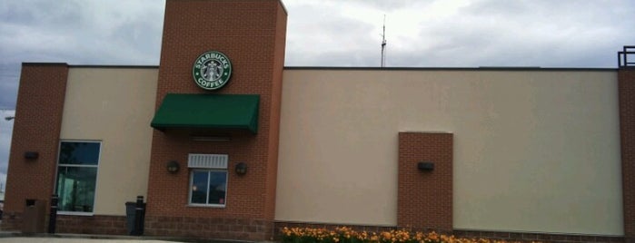Starbucks is one of Tempat yang Disukai Connor.