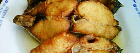 Sirada is one of ♫♪♪ Favorite Food ♪♫.