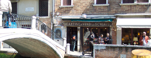 Al Bottegon is one of Food & Drinks in Venezia.