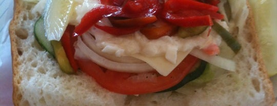 The Sandwich Man is one of Posti salvati di Lisa.