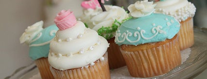 Classic Cakes is one of Captivating Cupcakes.