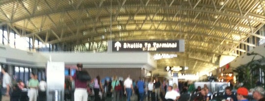 Aéroport international de Tampa (TPA) is one of Favorites.