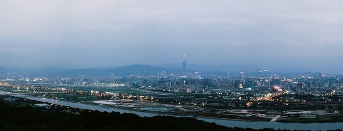 劍潭山親山步道 is one of Nice View @ Taiwan.