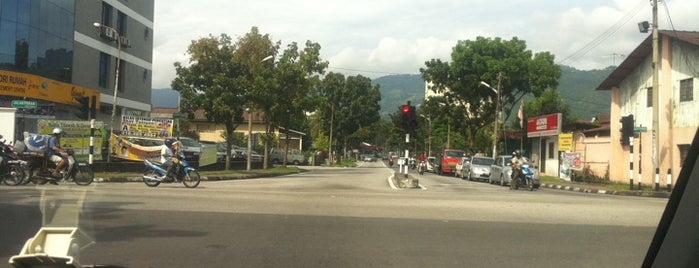 Jalan P. Ramlee Intersection is one of Intersections we LOVE!!.