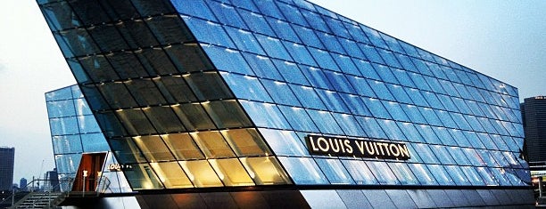 Louis Vuitton Island Maison is one of To-Do in Singapore.